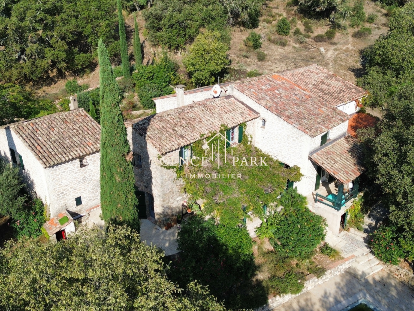 Maison 276 m² · au Muy · 276 m² · 870 000 €